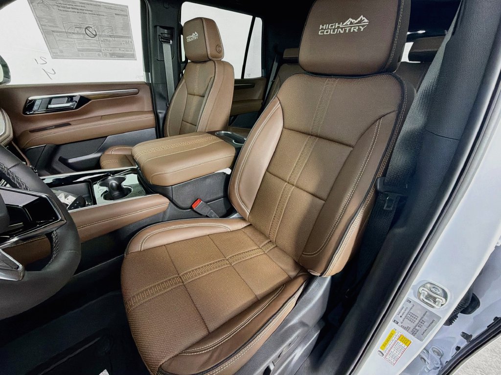 New 2026 Chevrolet Tahoe High Country AWD/4WD image 14