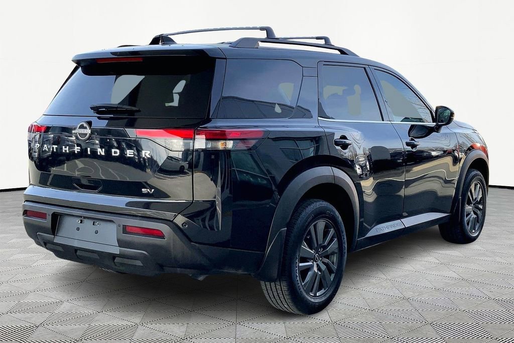 Used 2022 Nissan Pathfinder SV image 5