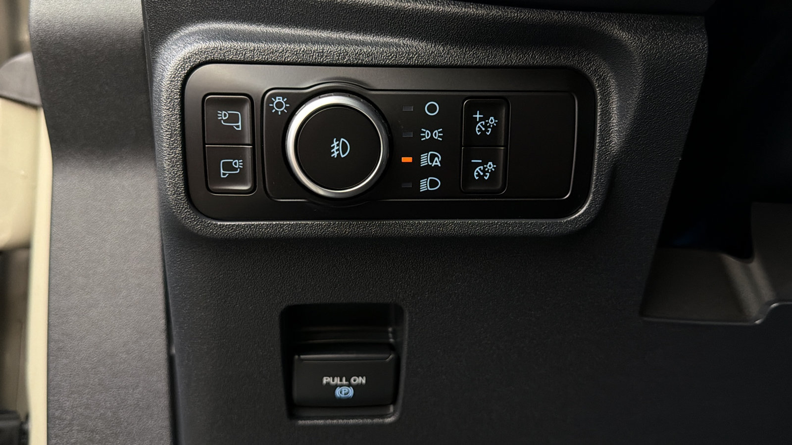 Used 2025 Ford Bronco Badlands AWD/4WD image 30