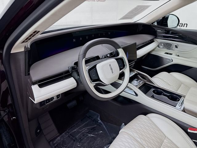 Used 2024 Lincoln Nautilus Black Label w/ Jet Appearance Package (87T) image 9