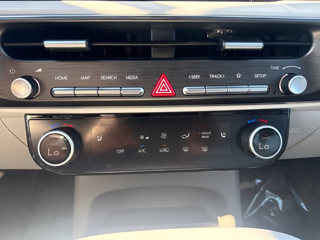 Used 2026 Hyundai Palisade SEL FWD image 18