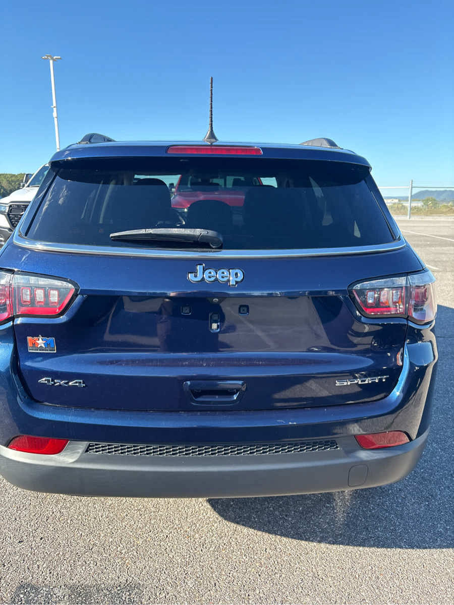 Used 2019 Jeep Compass Sport w/ Cold Weather Group AWD/4WD image 20