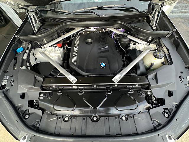 Certified 2025 BMW X5 xDrive40i w/ Premium Package image 13