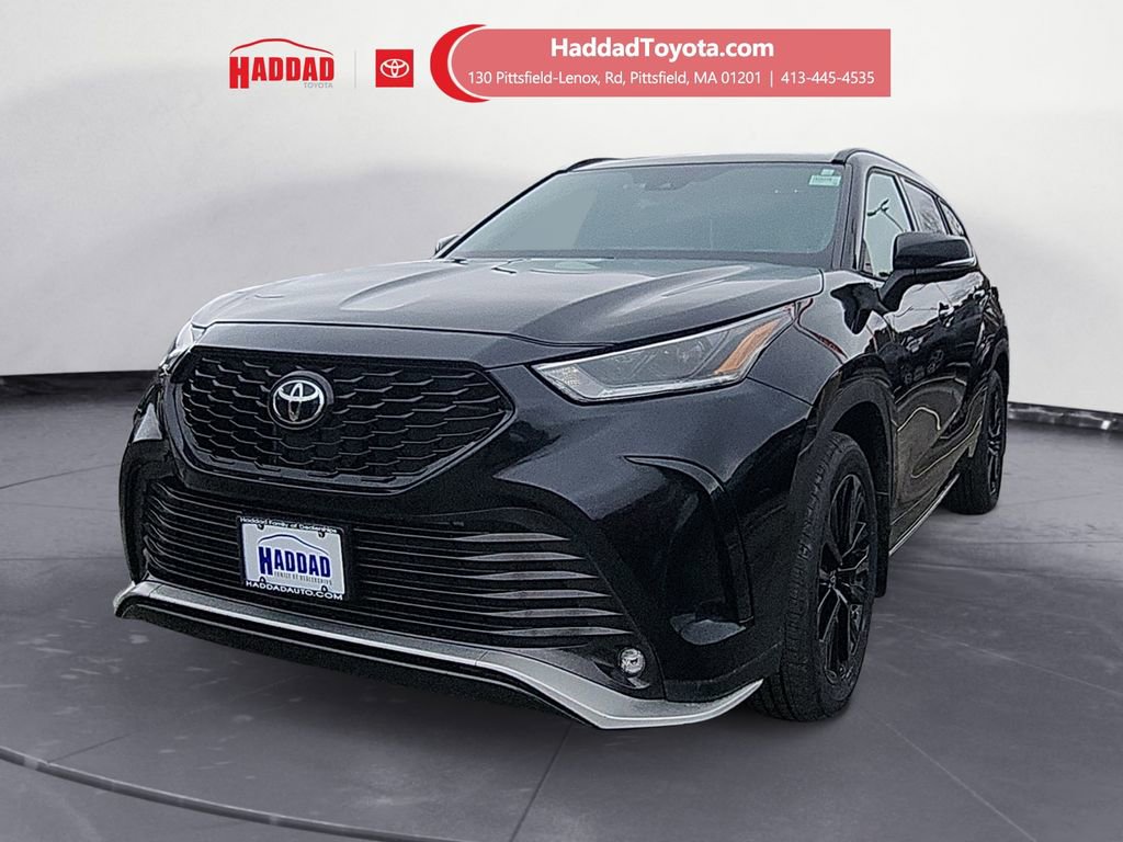 Used 2023 Toyota Highlander XSE image 1