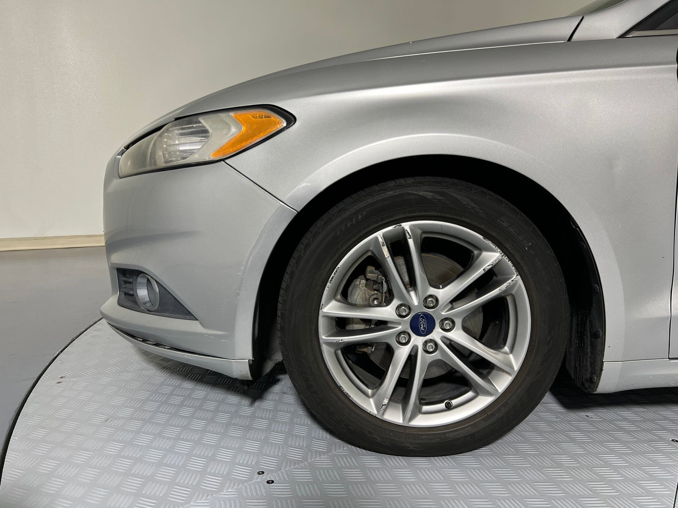 Used 2016 Ford Fusion SE image 11
