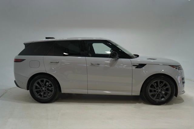 Used 2024 Land Rover Range Rover Sport Dynamic SE image 8