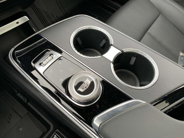 New 2024 Cadillac Lyriq Luxury w/ LPO, Floor Liner Package image 10