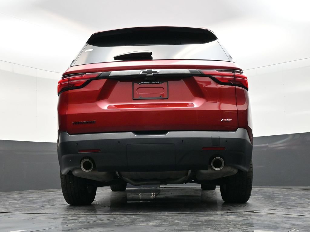 Used 2022 Chevrolet Traverse RS FWD image 24
