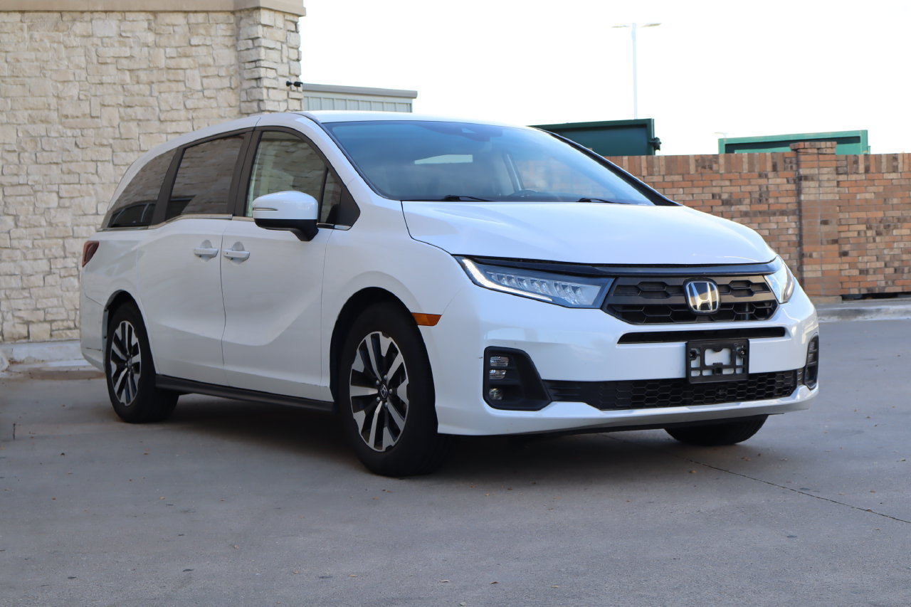 Used 2025 Honda Odyssey EX-L image 2