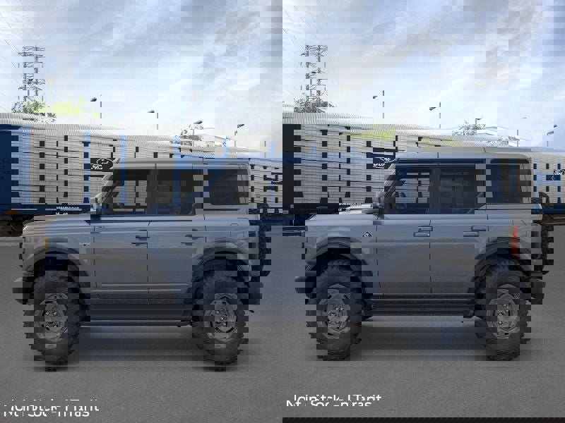 New 2025 Ford Bronco Outer Banks image 3