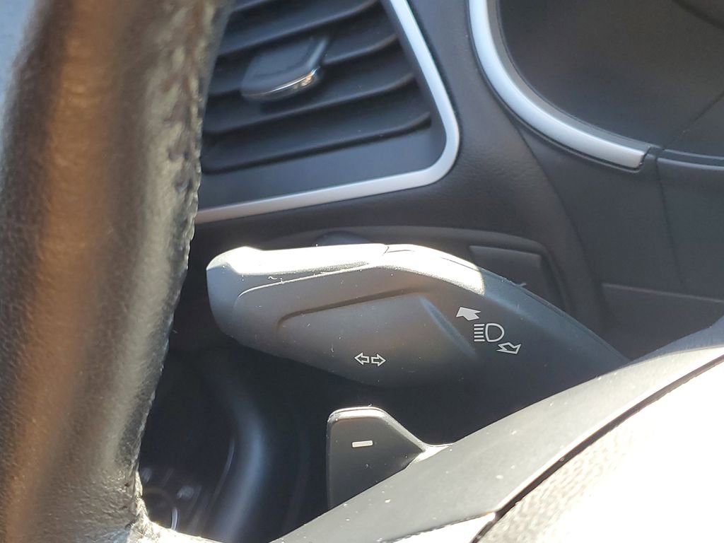 Used 2015 Ford Edge SEL w/ Equipment Group 201A AWD/4WD image 16