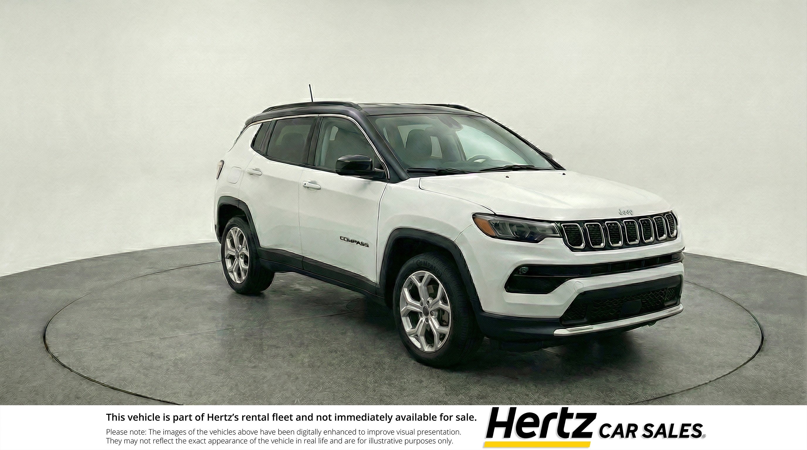 Used 2025 Jeep Compass Latitude image 1