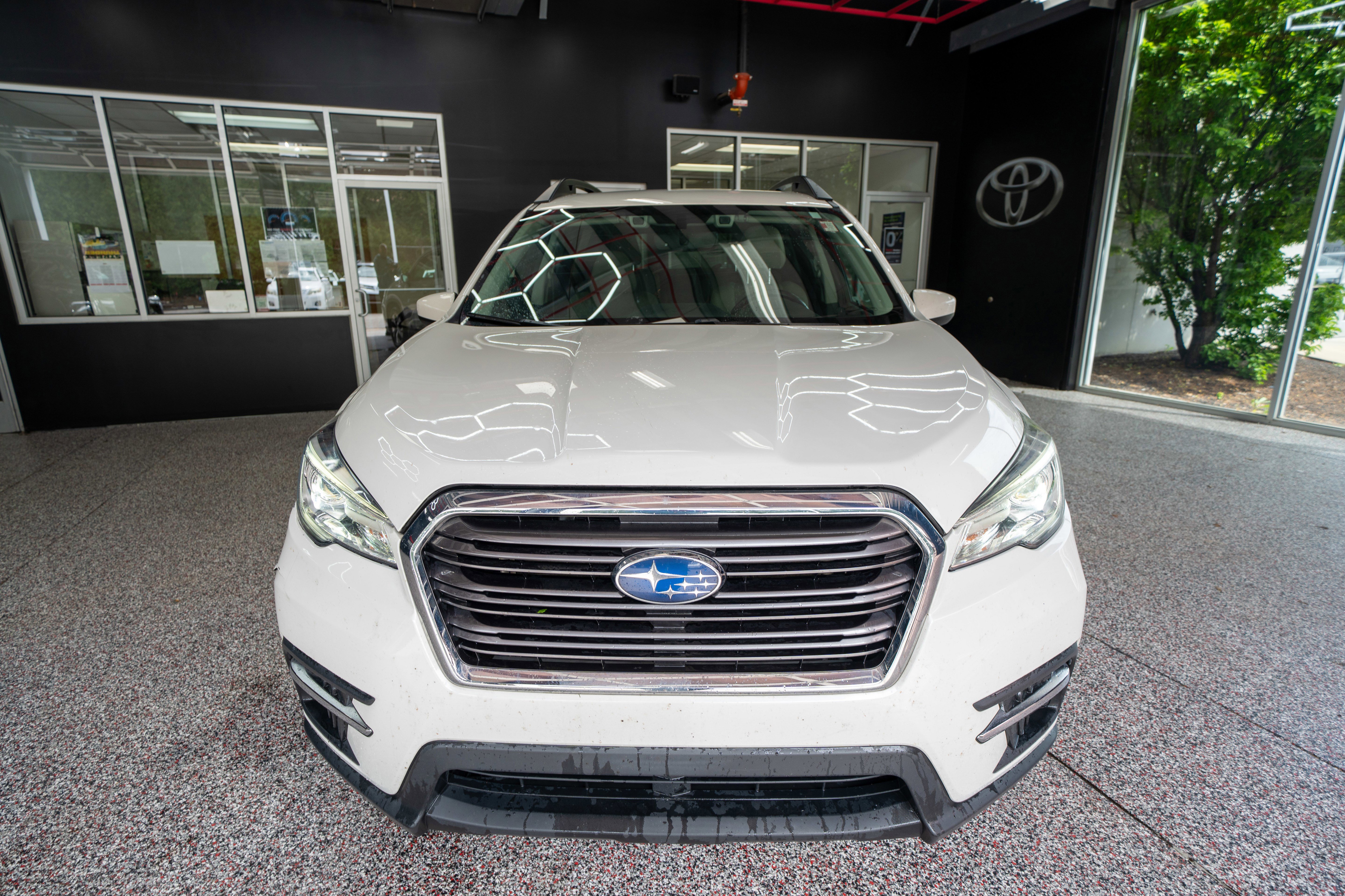 Used 2021 Subaru Ascent Premium w/ Convenience Package AWD/4WD image 6