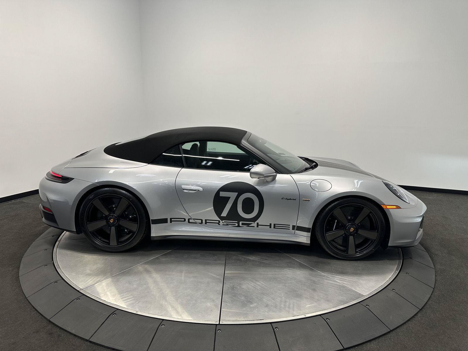 New 2026 Porsche 911 GTS RWD image 9