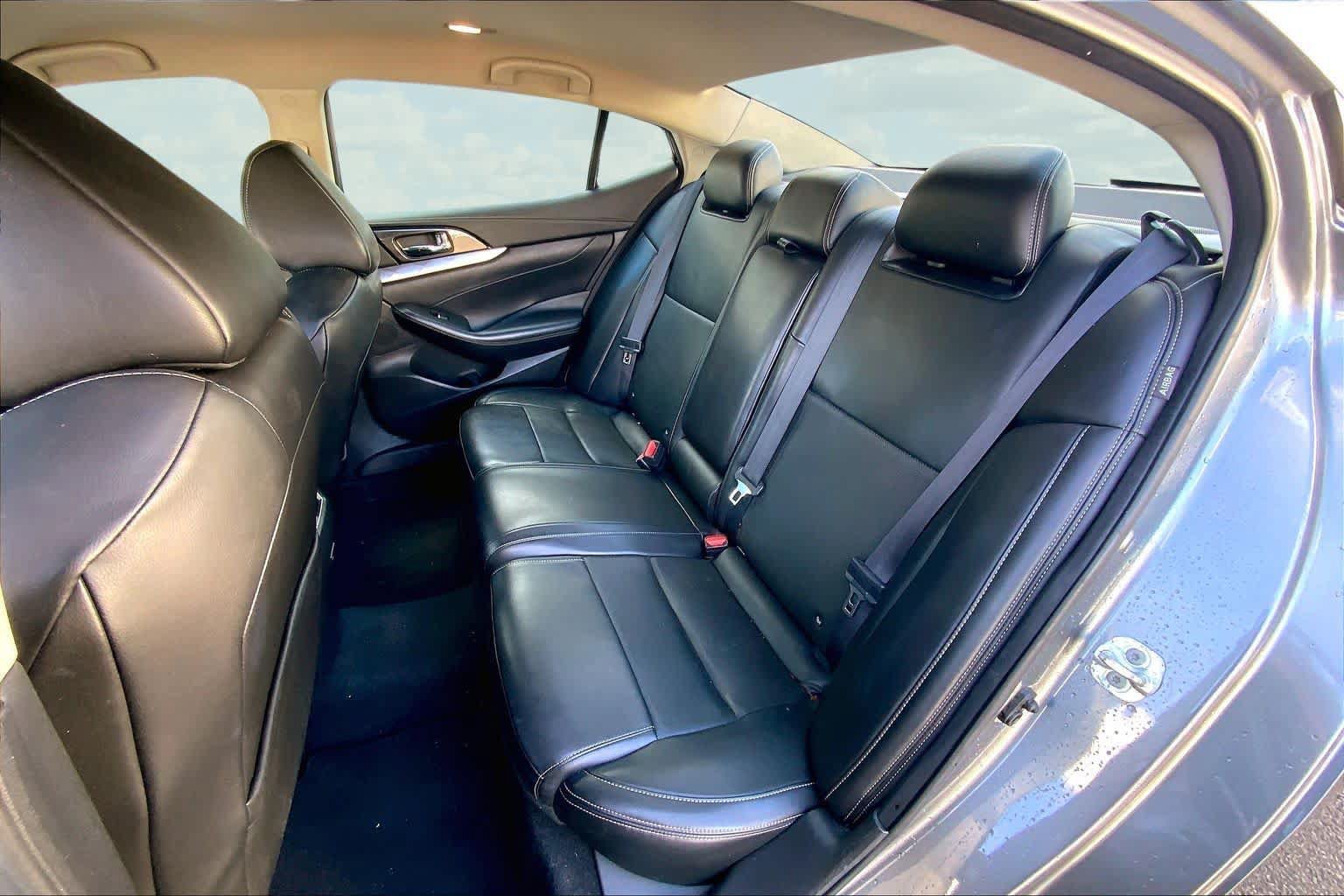 Used 2021 Nissan Maxima 3.5 SV w/ Floor Mat Group FWD image 29