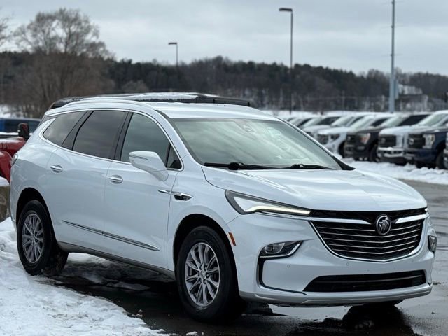 Used 2024 Buick Enclave Premium image 32