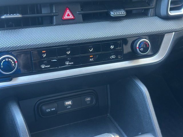 Used 2024 Kia Sportage LX image 24