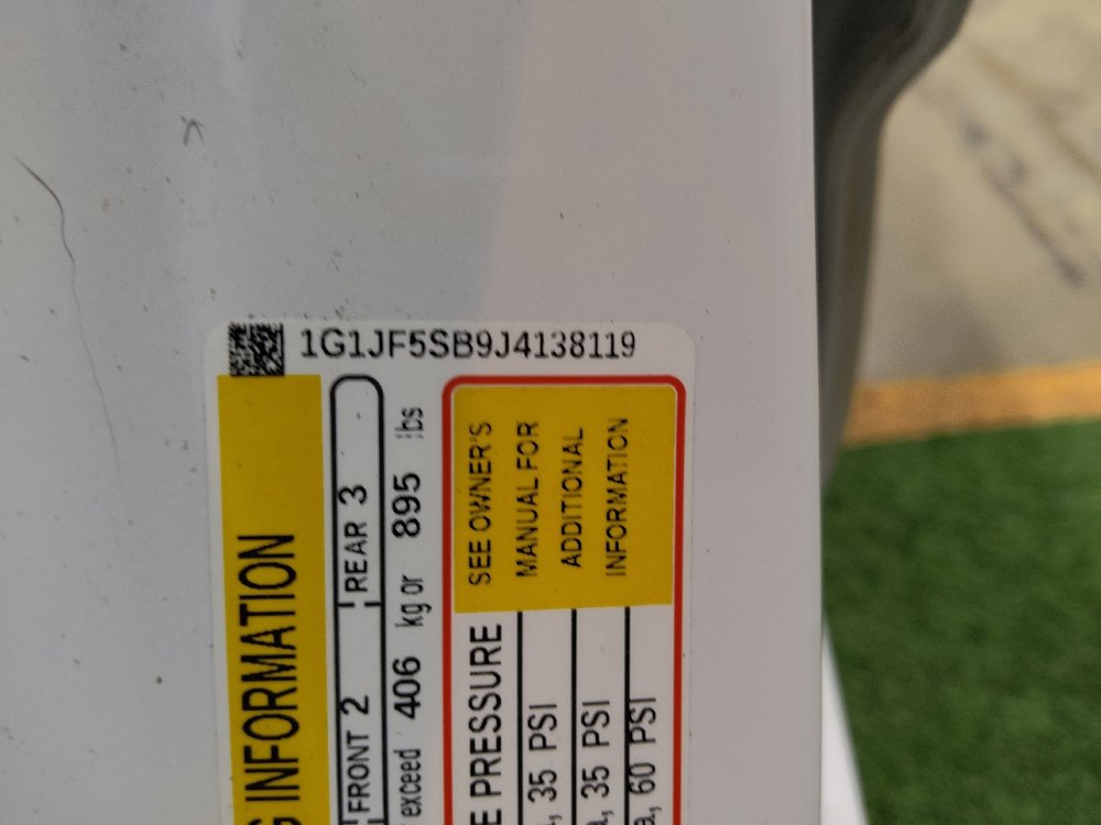 Used 2018 Chevrolet Sonic Premier FWD image 33