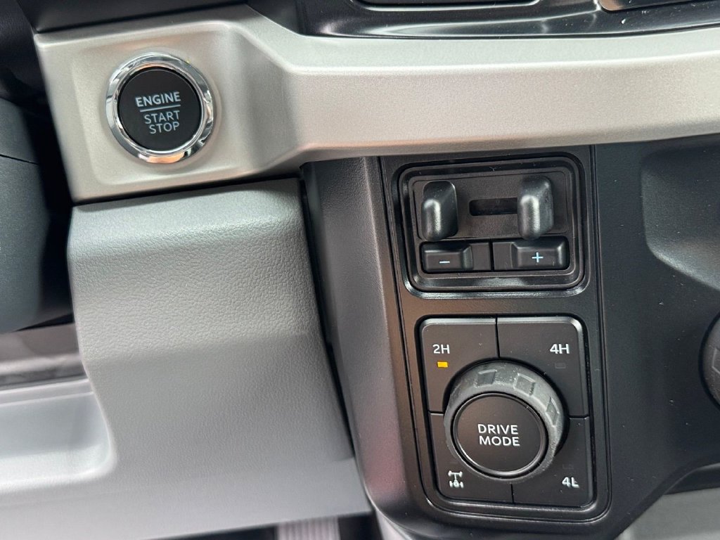New 2026 Ford F350 XLT w/ XLT Premium Package AWD/4WD image 19