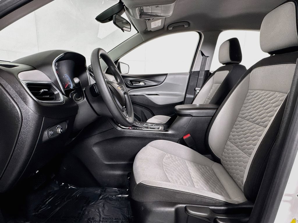 Used 2019 Chevrolet Equinox LS AWD/4WD image 9