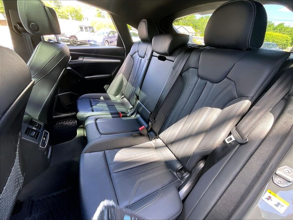 Used 2024 Audi Q5 2.0T Premium Plus w/ Premium Plus Package AWD/4WD image 15