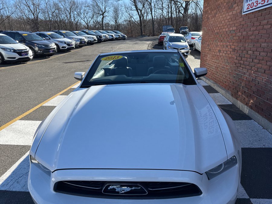 Used 2013 Ford Mustang Premium image 8