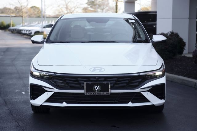New 2025 Hyundai Elantra Limited image 5