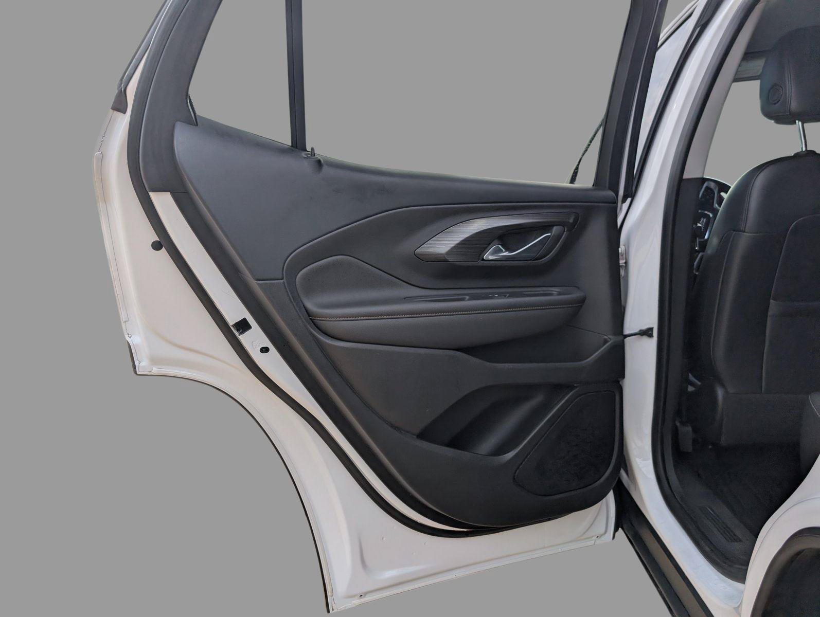 Used 2019 GMC Terrain SLT w/ Preferred Package FWD image 17