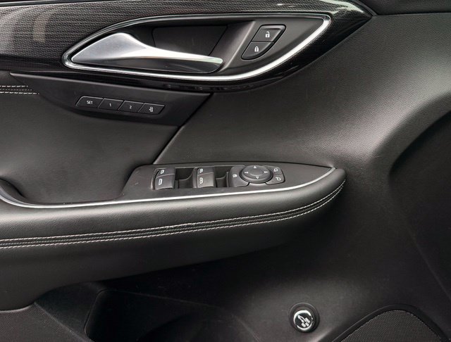 Used 2021 Buick Envision Essence w/ Technology Package I AWD/4WD image 15