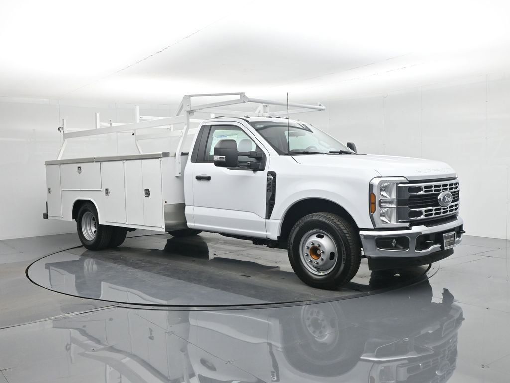 New 2026 Ford F350 XL w/ XL Chrome Package image 25