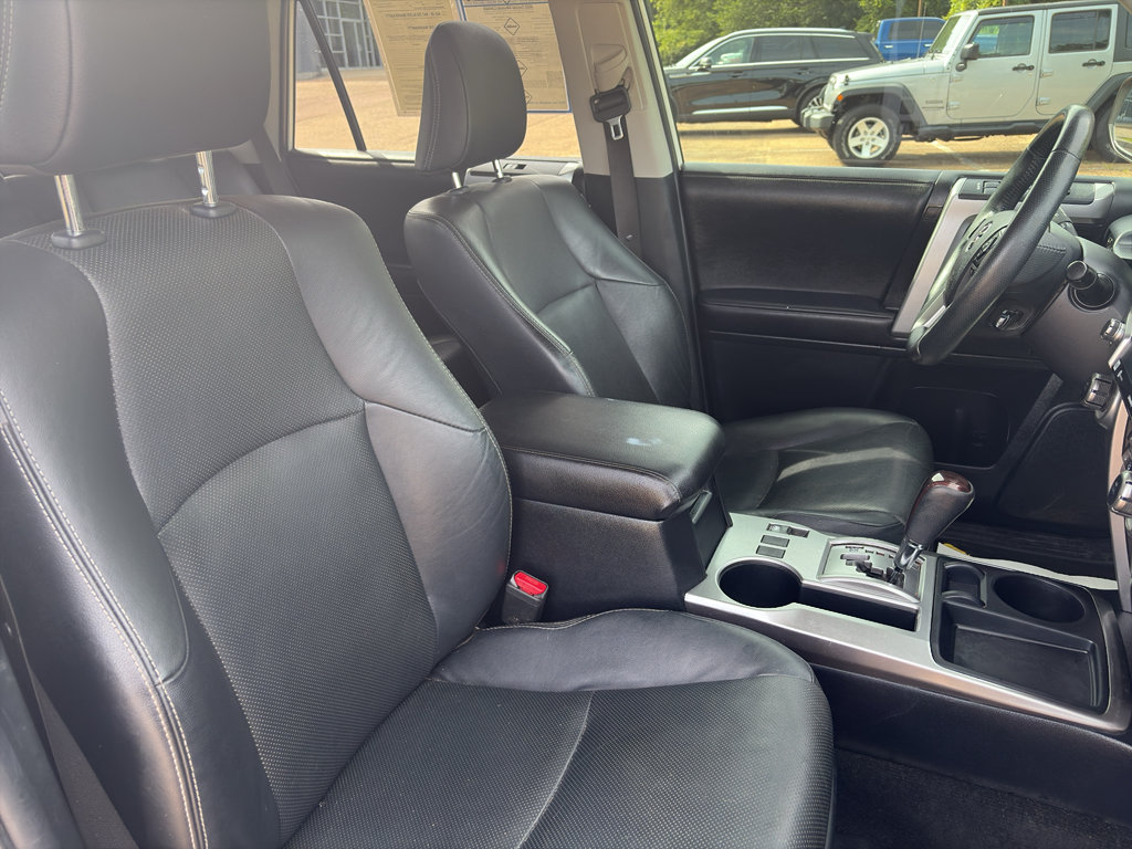 Used 2022 Toyota 4Runner Limited RWD image 15