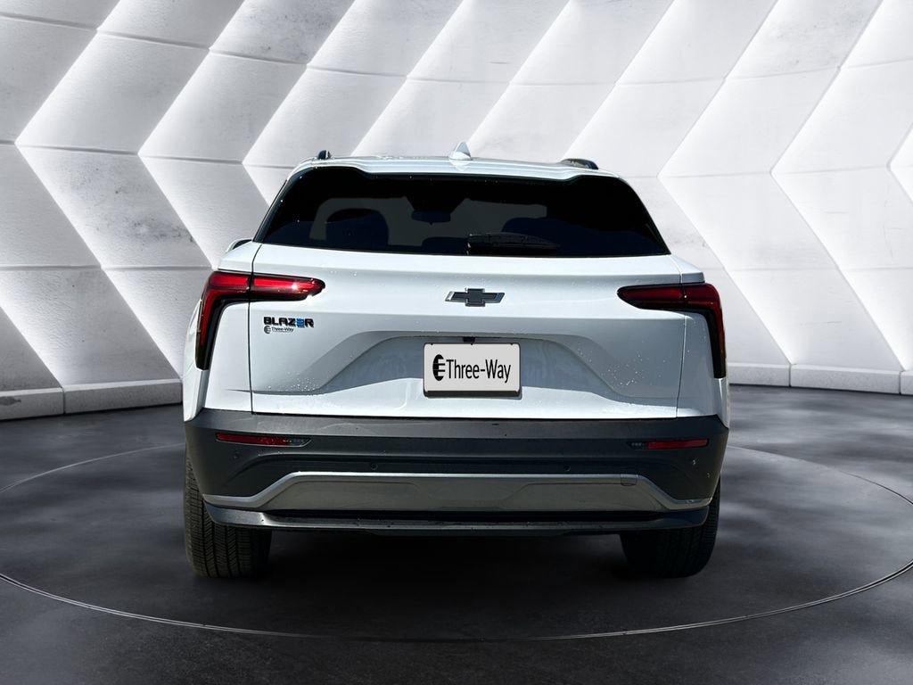 New 2026 Chevrolet Blazer EV LT w/ Midnight/Sport Edition FWD image 4