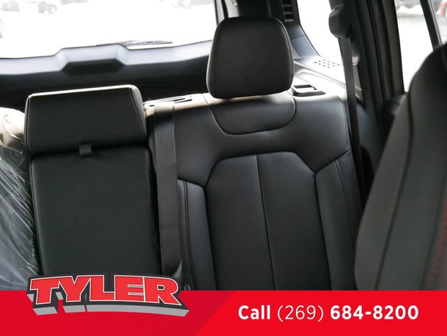 New 2026 Jeep Cherokee Limited AWD/4WD image 37