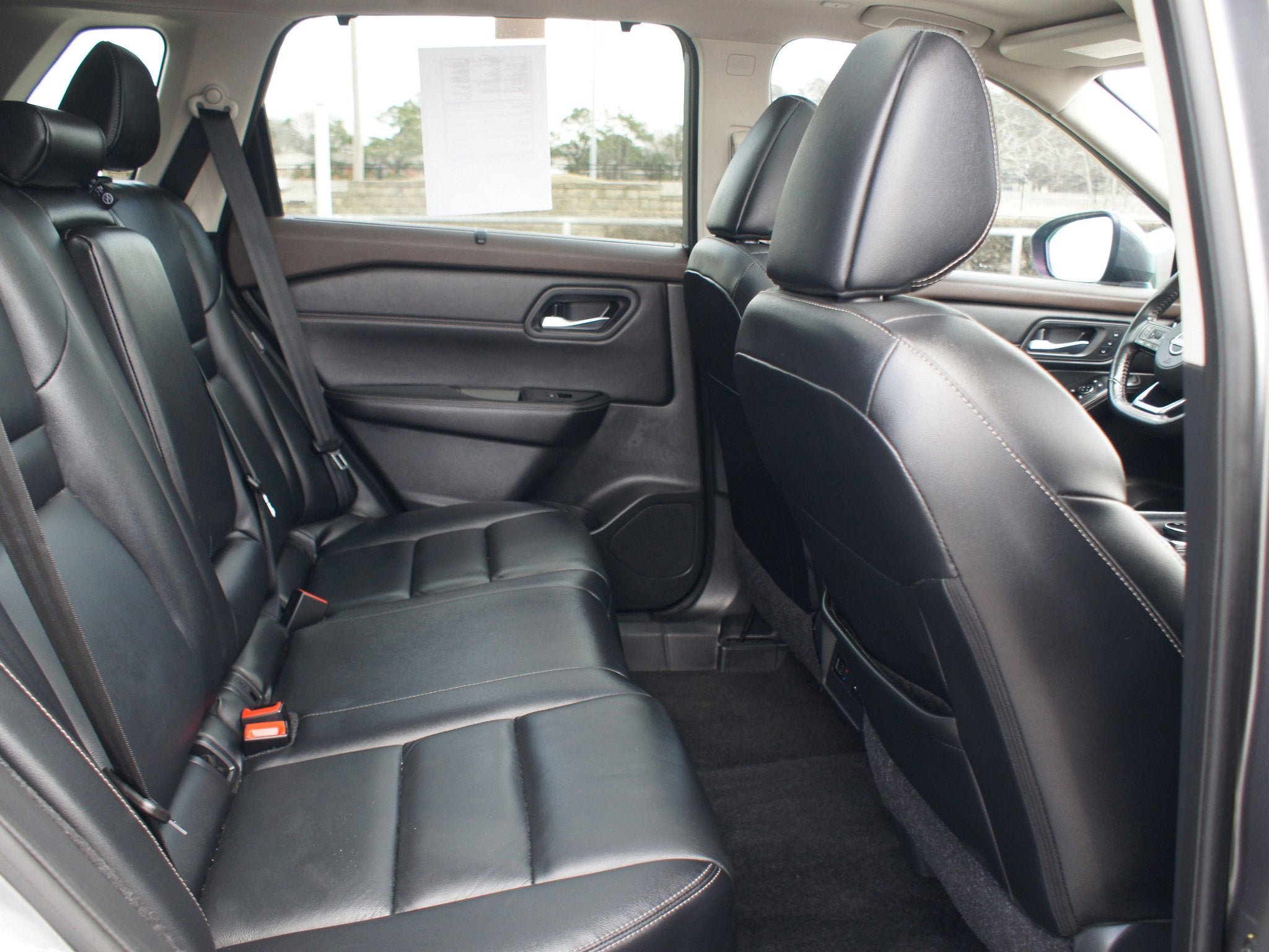 Used 2023 Nissan Rogue SL w/ SL Premium Package image 21