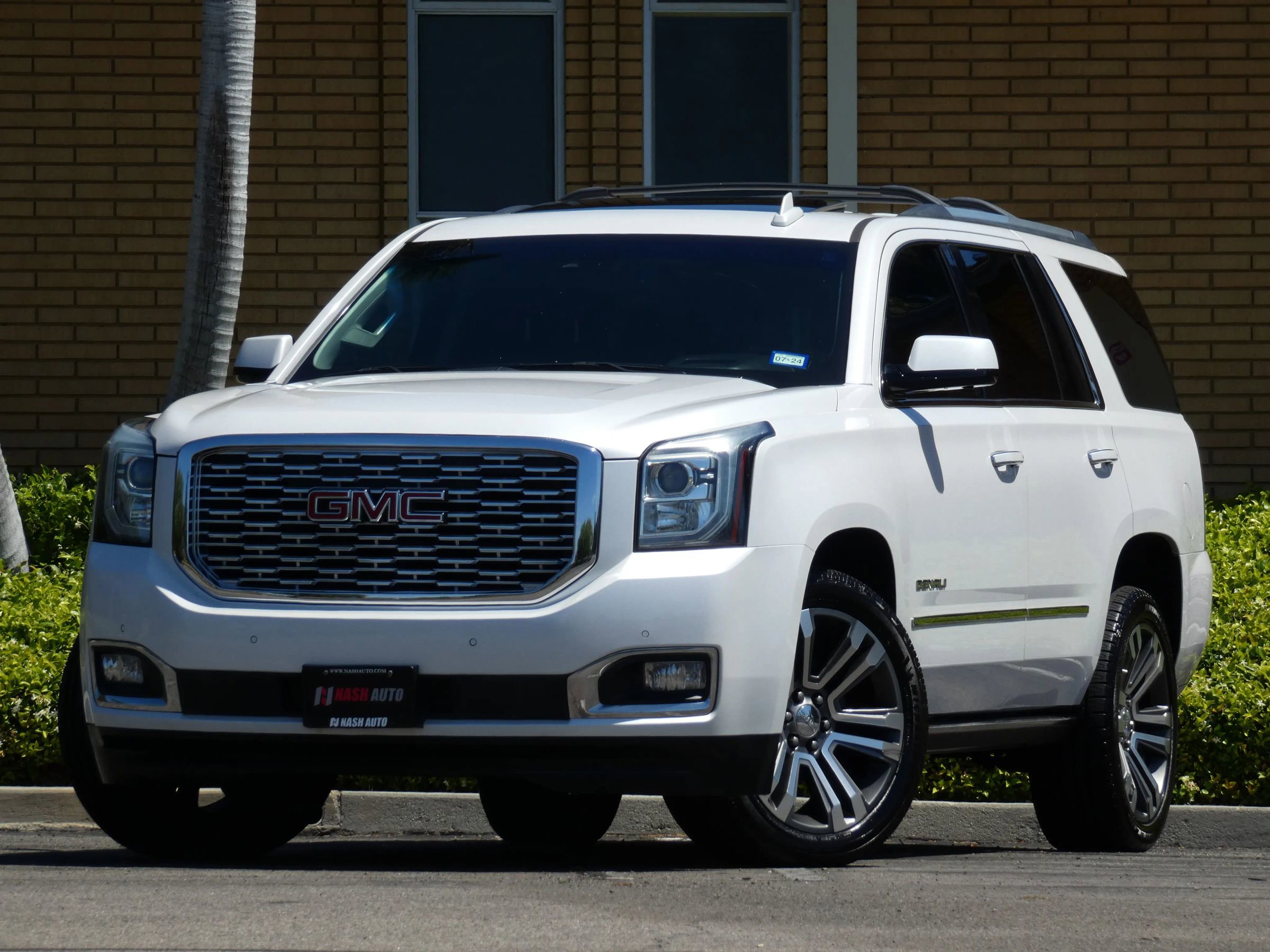 Used 2018 GMC Yukon Denali w/ Denali Ultimate Package image 4