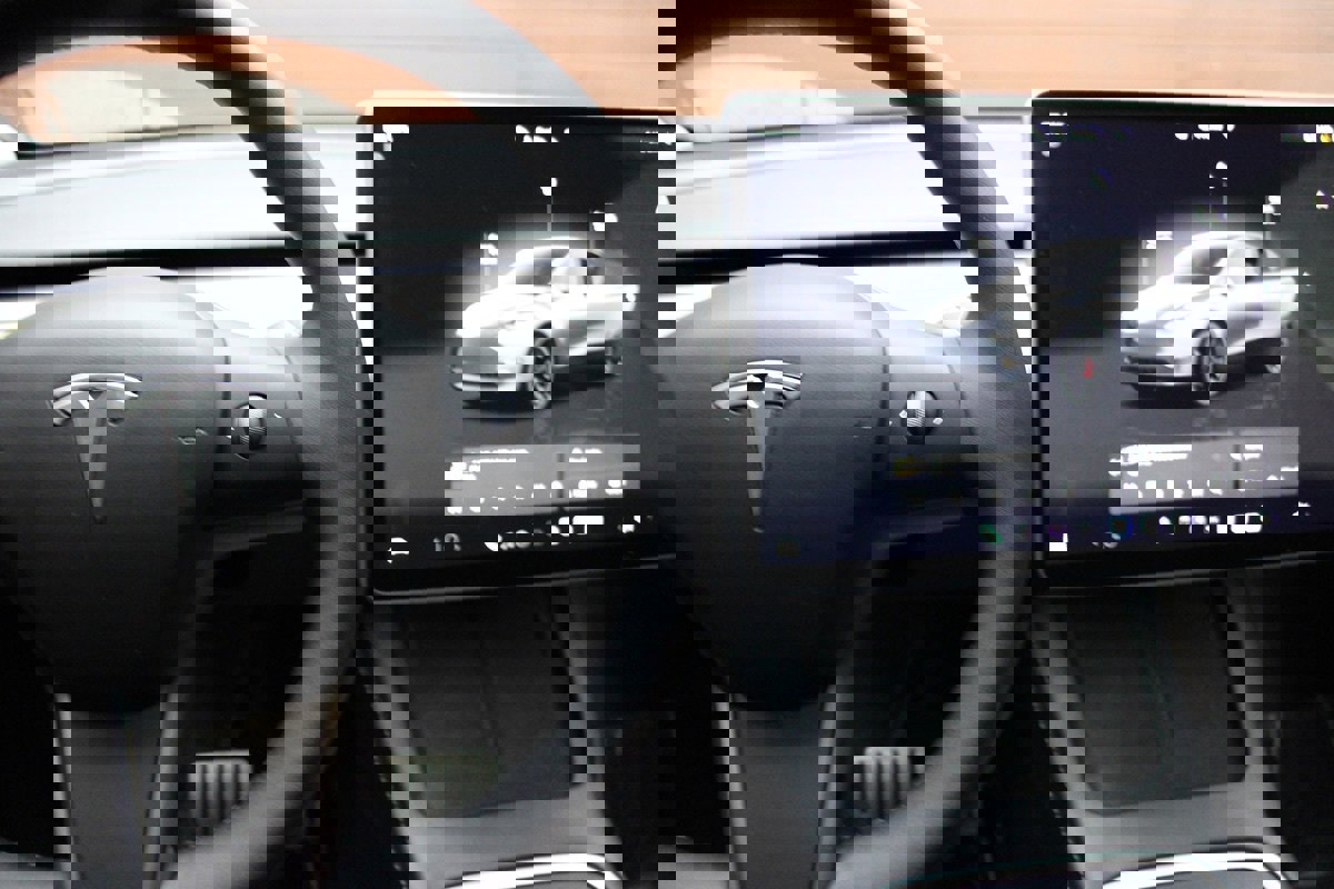 Used 2022 Tesla Model Y Performance image 29