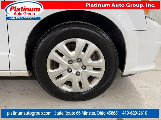 Used 2017 Dodge Grand Caravan SE FWD image 51