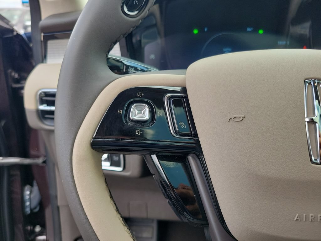Certified 2023 Lincoln Corsair AWD w/ Equipment Group 101A image 24