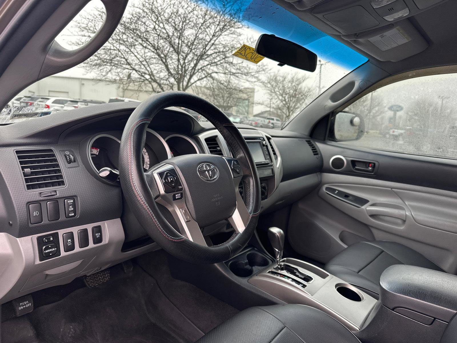 Used 2015 Toyota Tacoma TRD Pro image 8