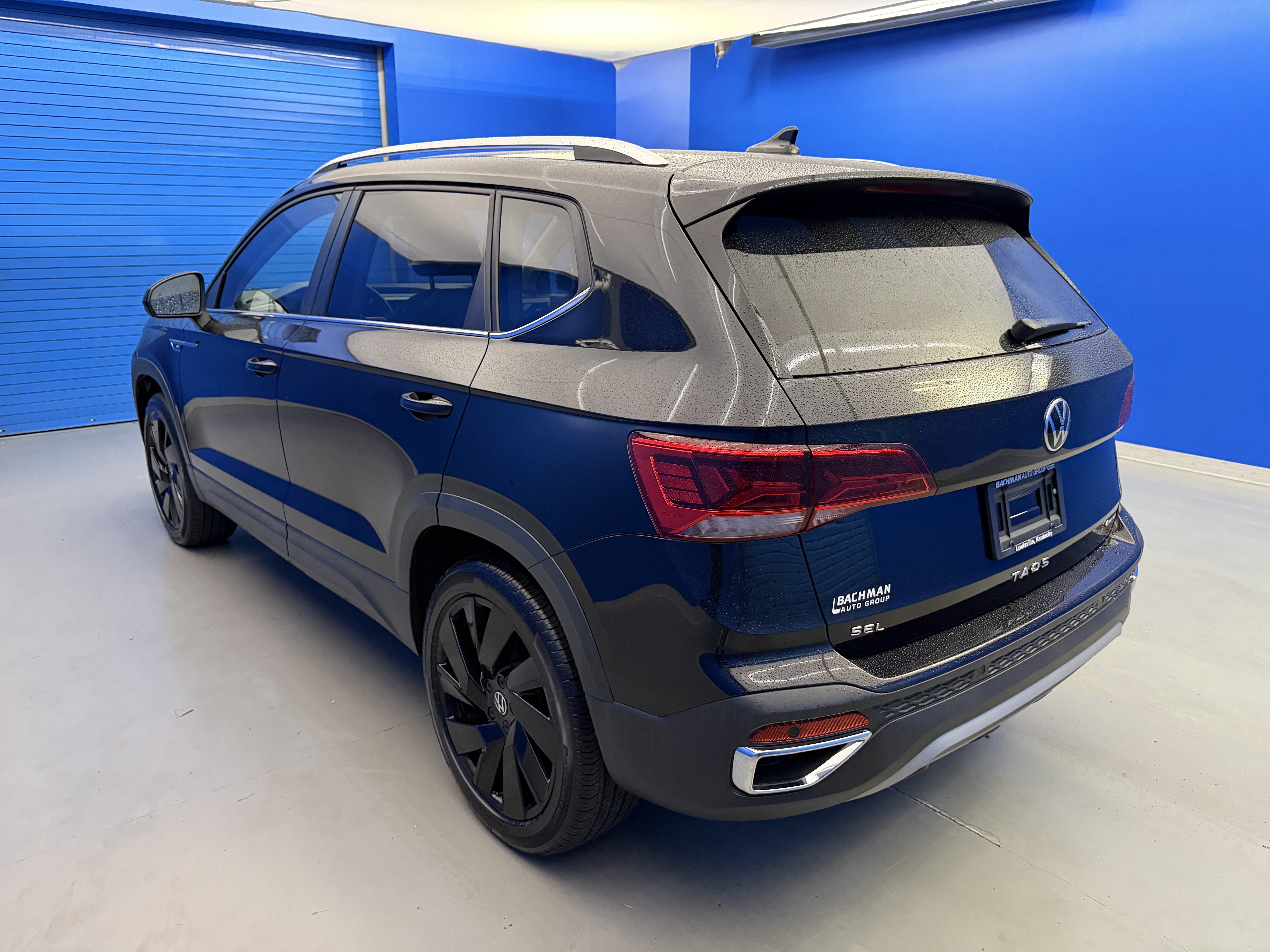 Used 2024 Volkswagen Taos SEL AWD/4WD image 5