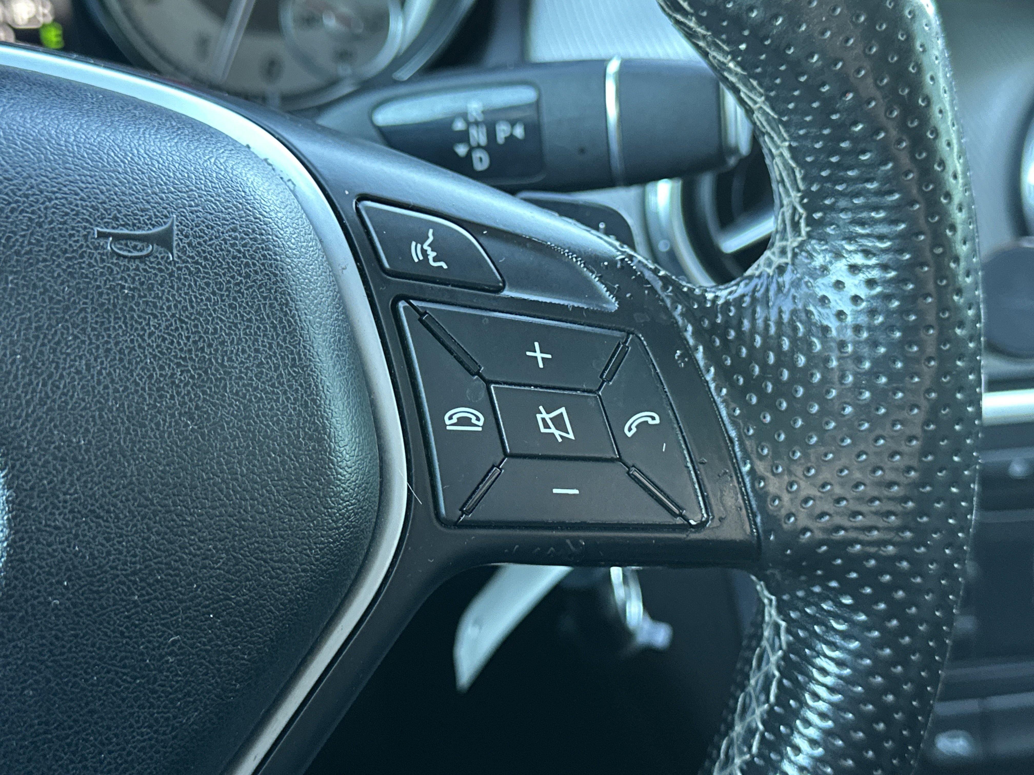 Used 2015 Mercedes-Benz GLA 250 4MATIC image 19