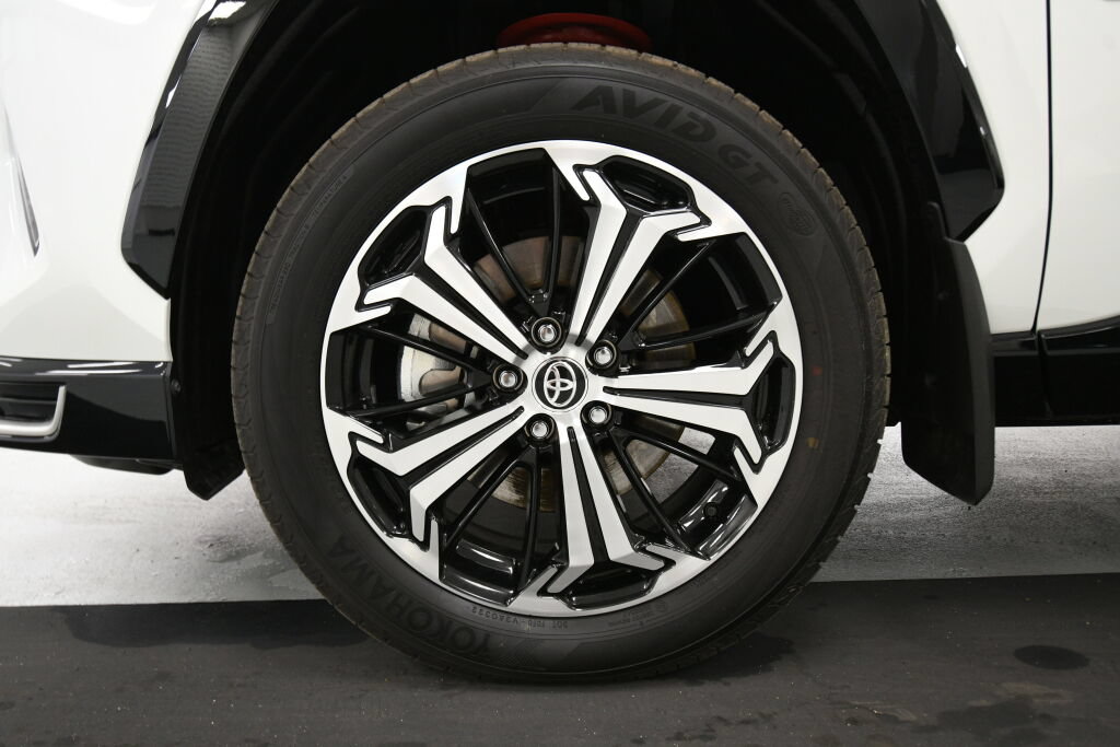 Used 2022 Toyota RAV4 XSE w/ Weather Package AWD/4WD image 12