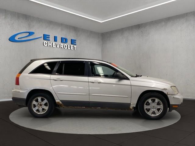 Used 2005 Chrysler Pacifica Touring AWD/4WD image 2
