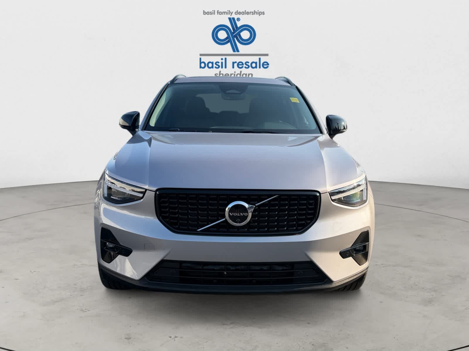 Used 2026 Volvo XC40 B5 Plus AWD/4WD image 9