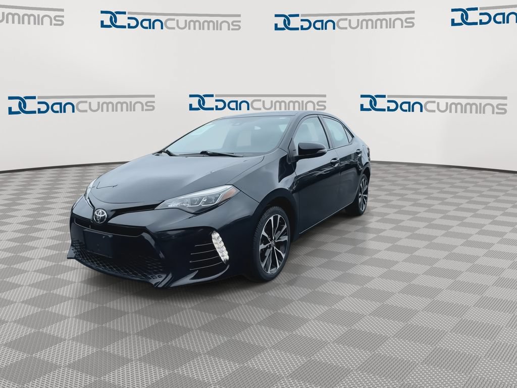 Used 2017 Toyota Corolla SE w/ Carpet Mat Package (TMS) FWD image 4