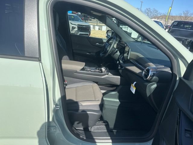 New 2026 Chevrolet Equinox LT w/ Convenience Package II FWD image 32