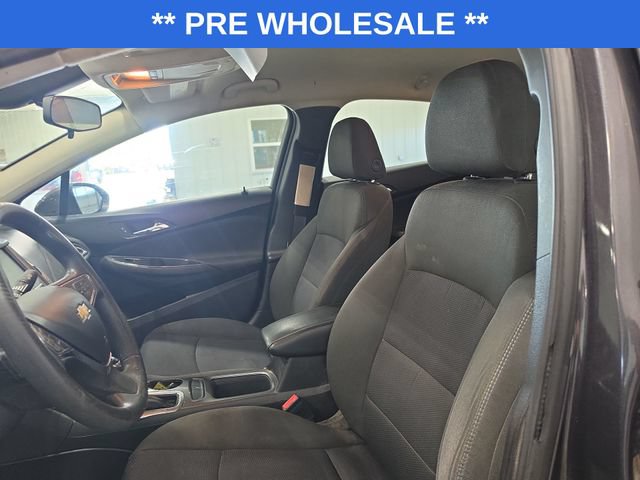 Used 2017 Chevrolet Cruze LT FWD image 14