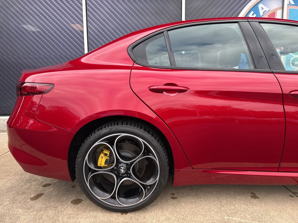 Used 2022 Alfa Romeo Giulia Veloce image 5