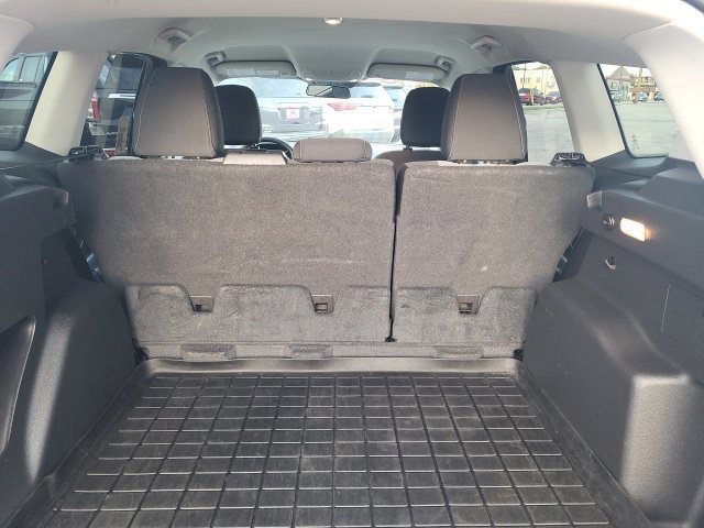 Used 2018 Ford Escape SE FWD image 19