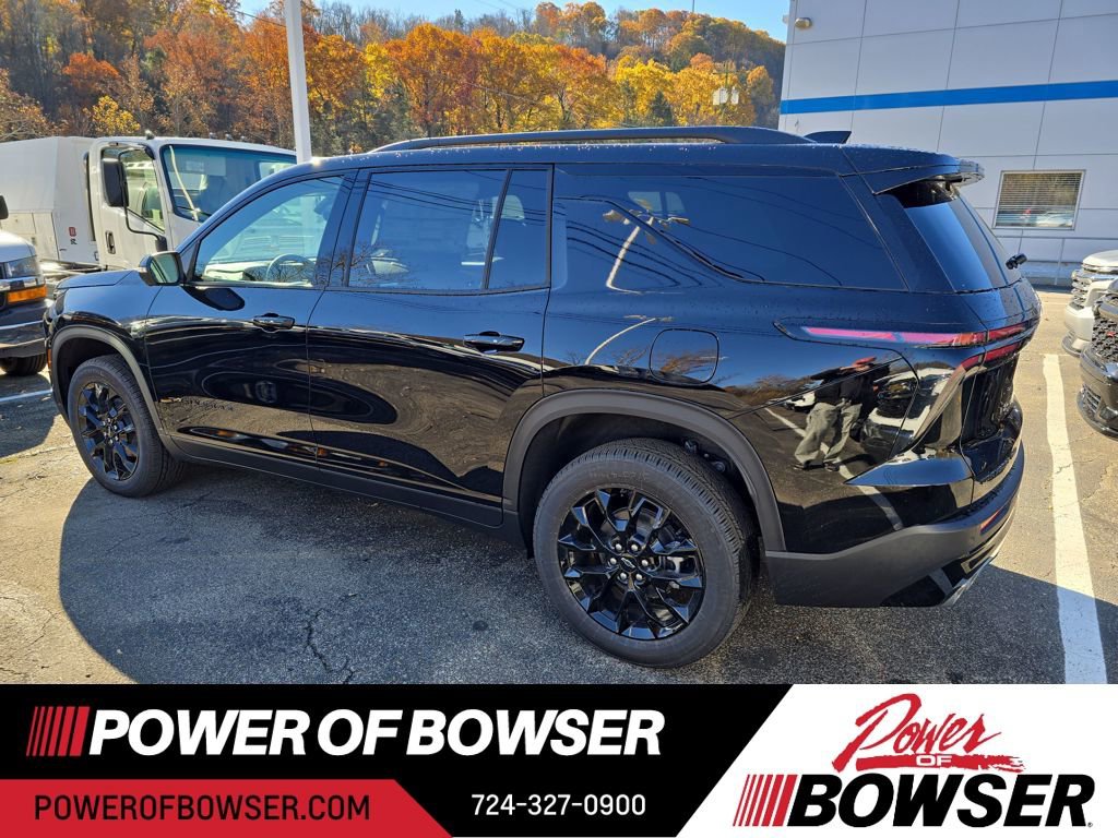 New 2026 Chevrolet Traverse LT w/ Midnight/Sport Edition image 3